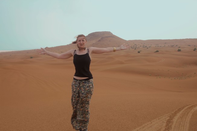 Fiona in the desert in Dubai
